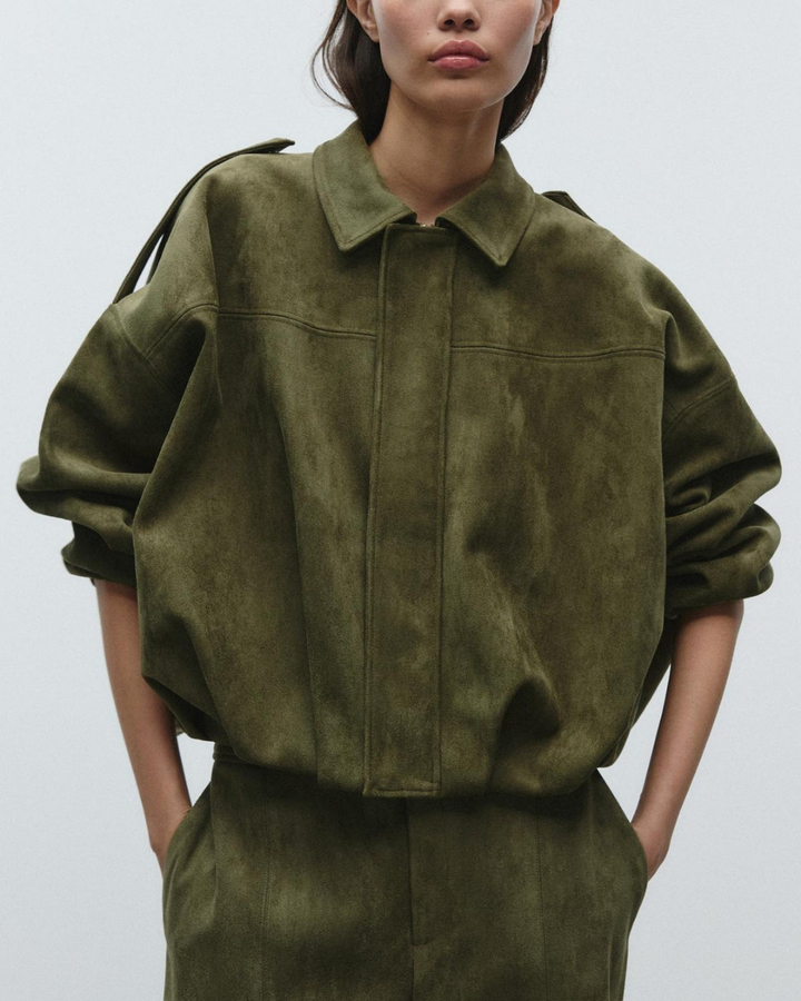 Veste Courte à Col Classique Femme