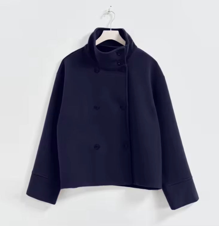 Veste Courte à Col Montant et Boutons Femme