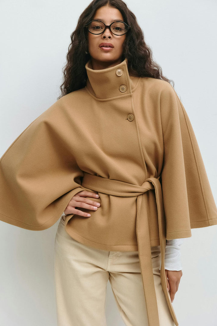 Manteau Cape Court Ceinturé Femme