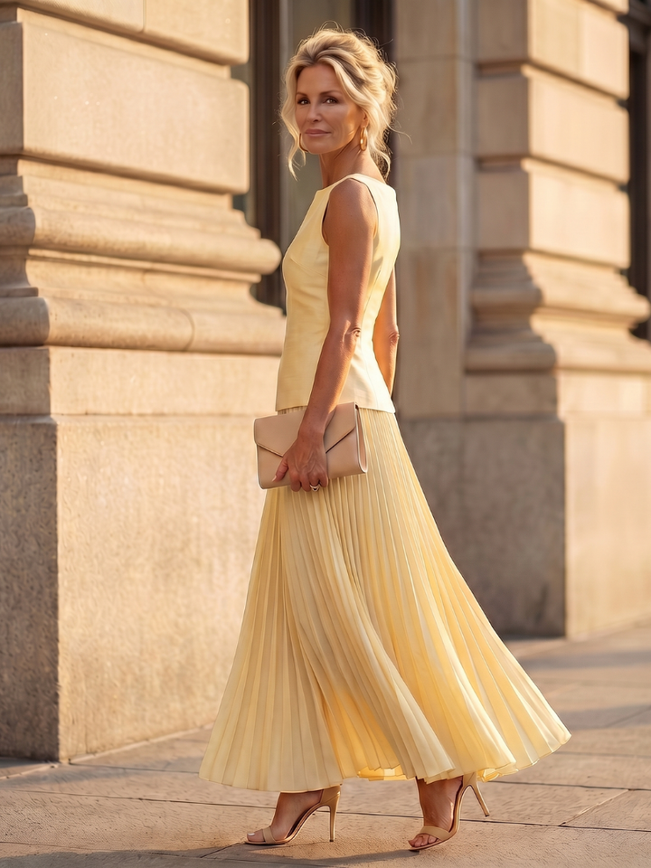 Ensemble Jupe Plissée et Haut Femme