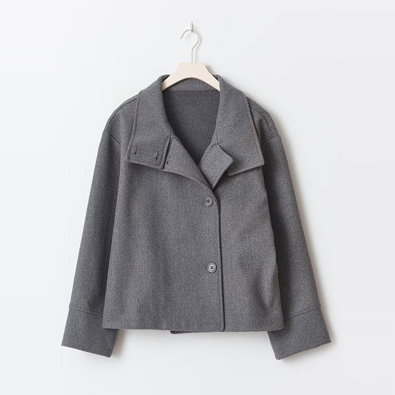 Veste Courte à Col Montant et Boutons Femme