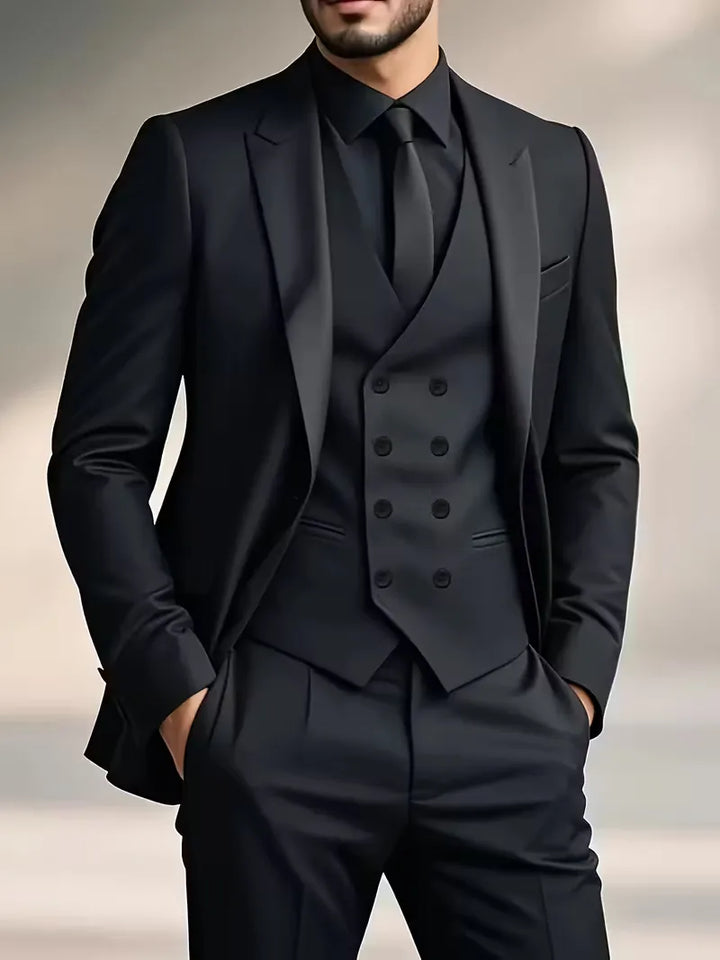 Costume Avec Gilet Croisé Et Revers Pointus Homme