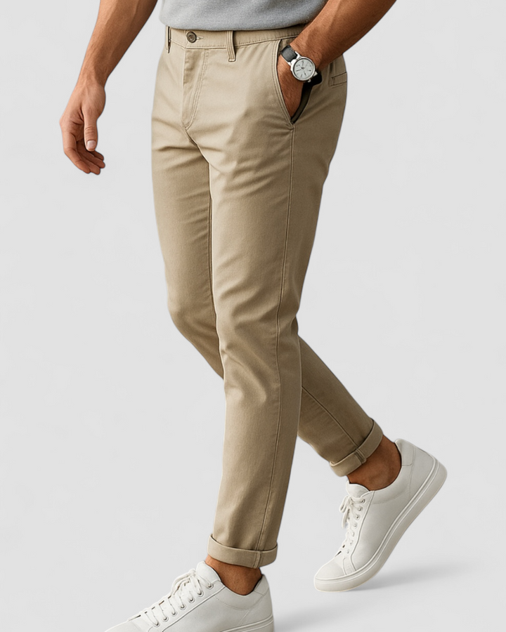 Pantalon Chino à Coupe Ajustée Homme
