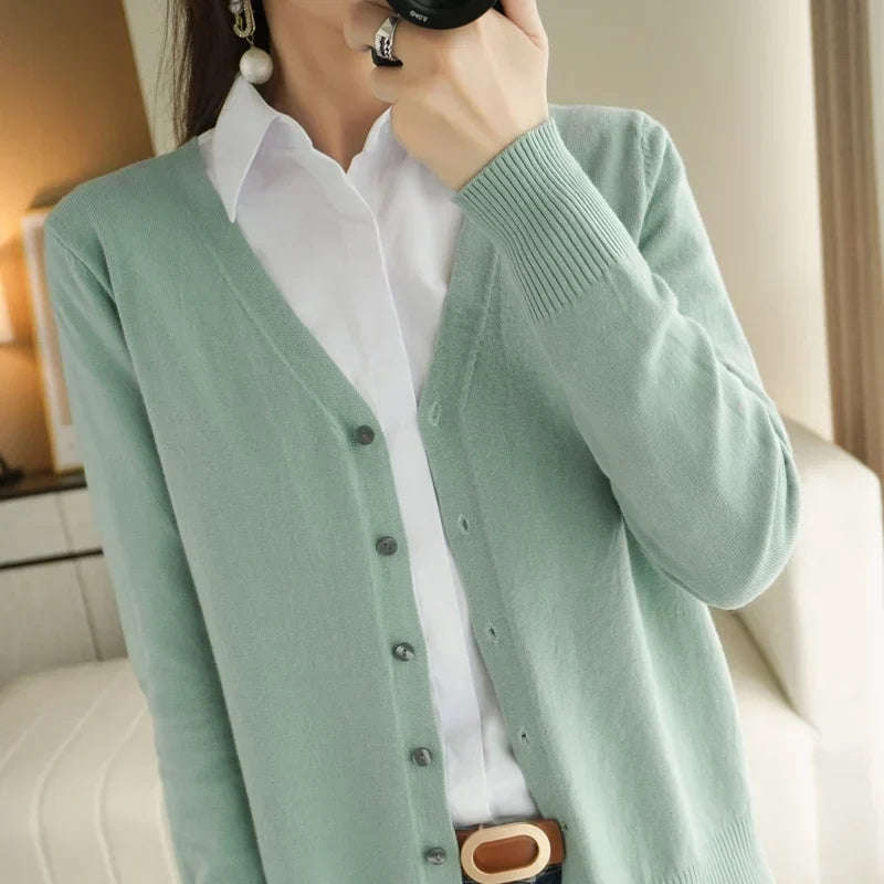 Gilet Boutonné Col V Côtelé Femme