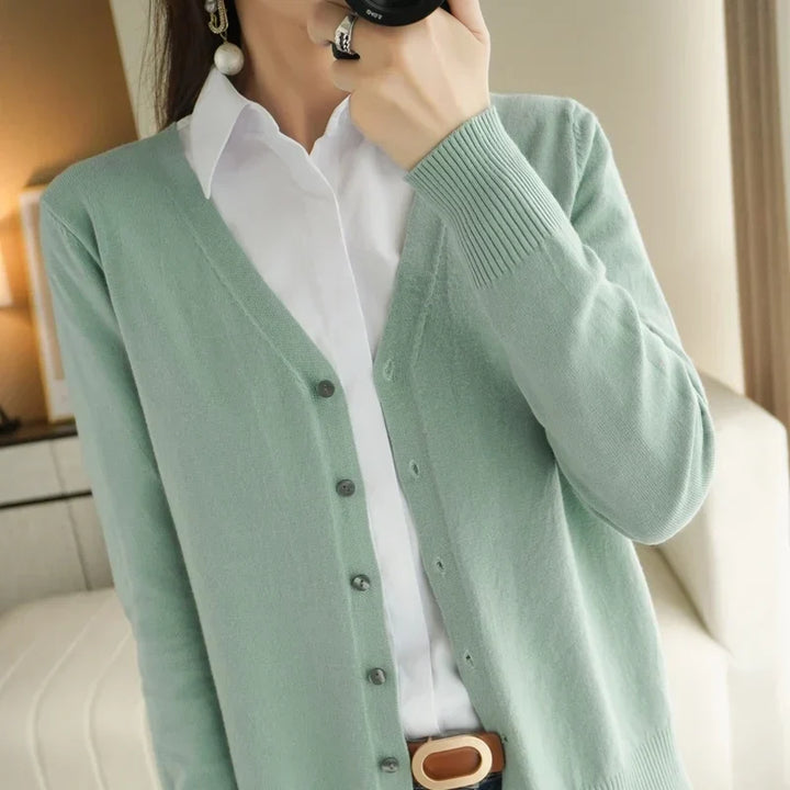 Gilet Boutonné Col V Côtelé Femme