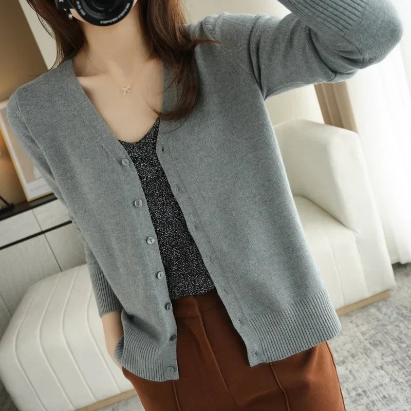 Gilet Boutonné Col V Côtelé Femme