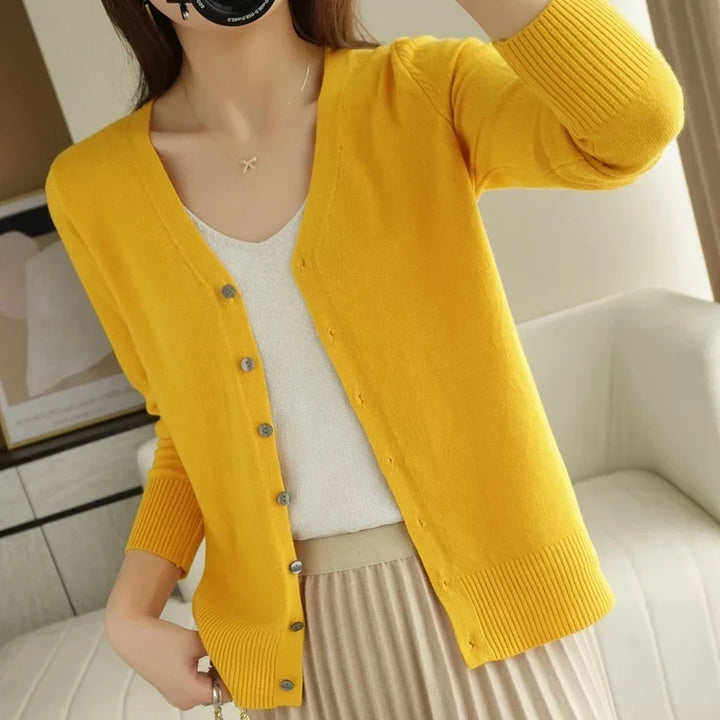 Gilet Boutonné Col V Côtelé Femme