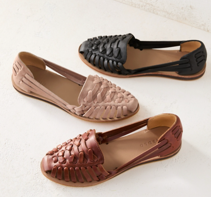 Sandales Plates Tressées à Bout Fermé Femme