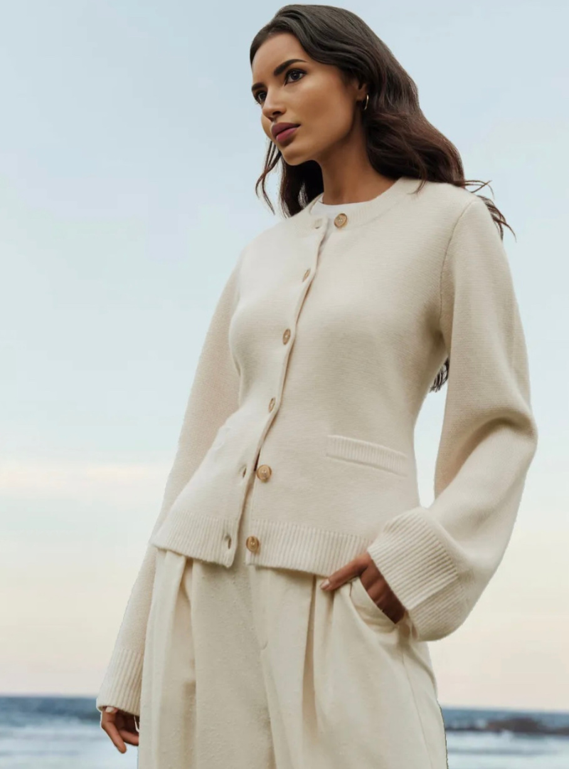 Gilet Boutonné à Col Rond et Poches Femme