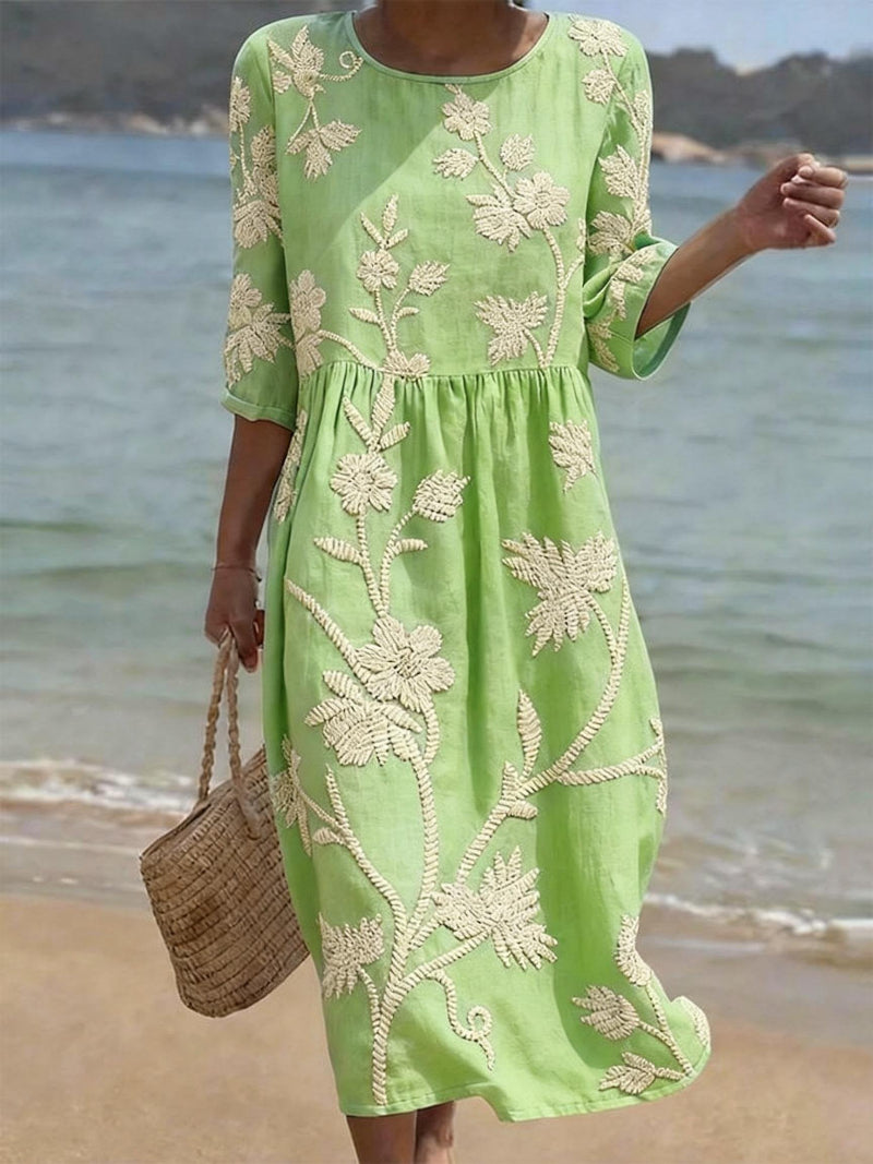 Robe Brodée Coupe Ample Femme