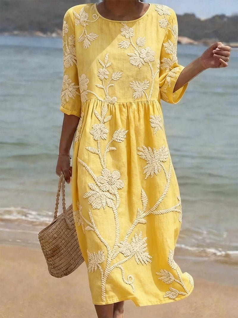 Robe Brodée Coupe Ample Femme