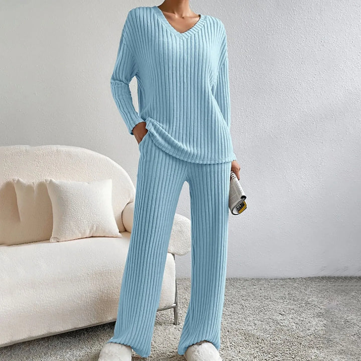 Ensemble Maille Col V et Pantalon Large Femme