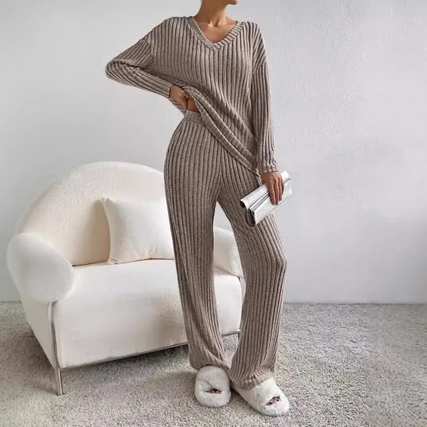 Ensemble Maille Col V et Pantalon Large Femme