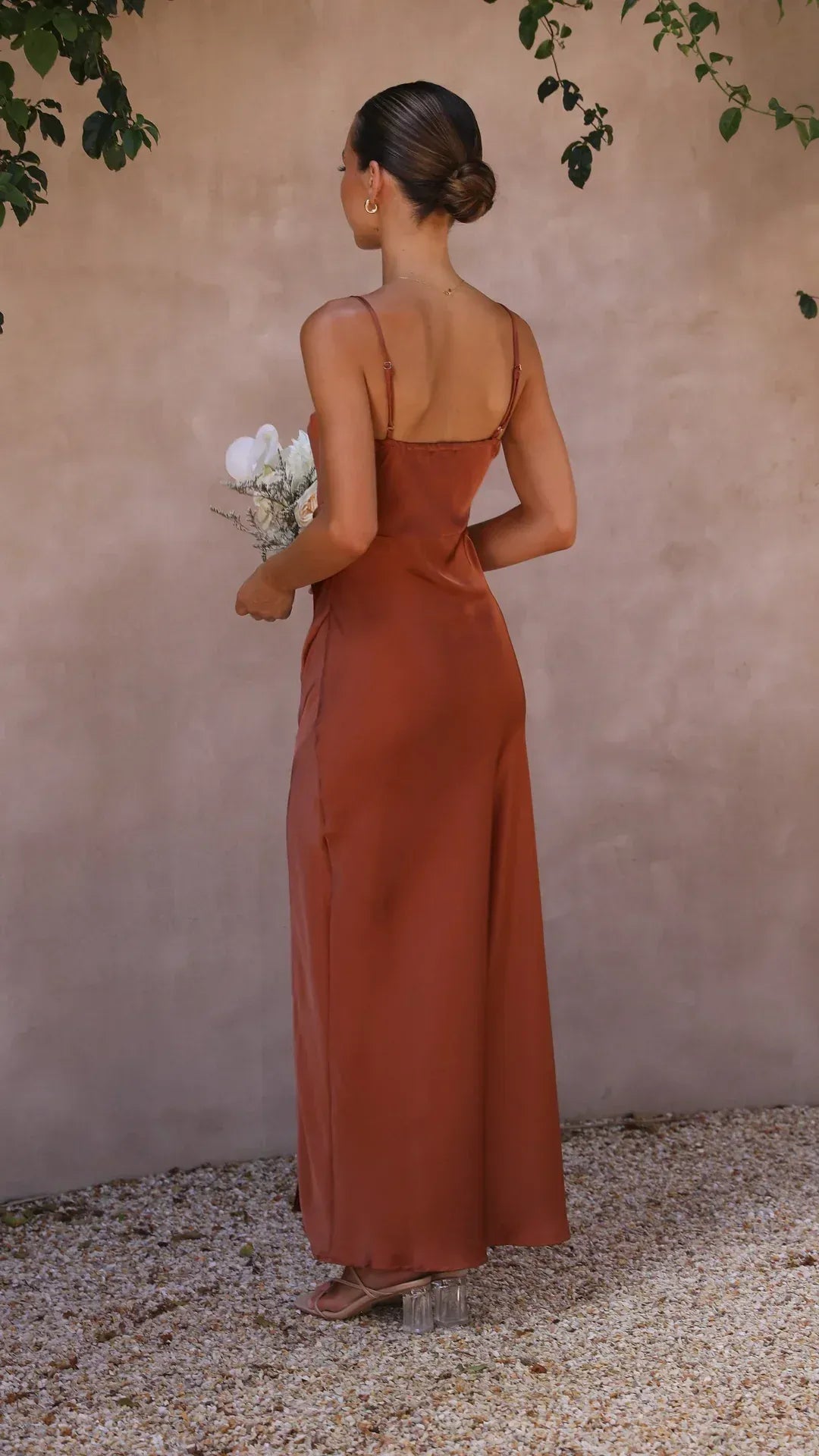 Robe Maxi Satinée Élégante Femme