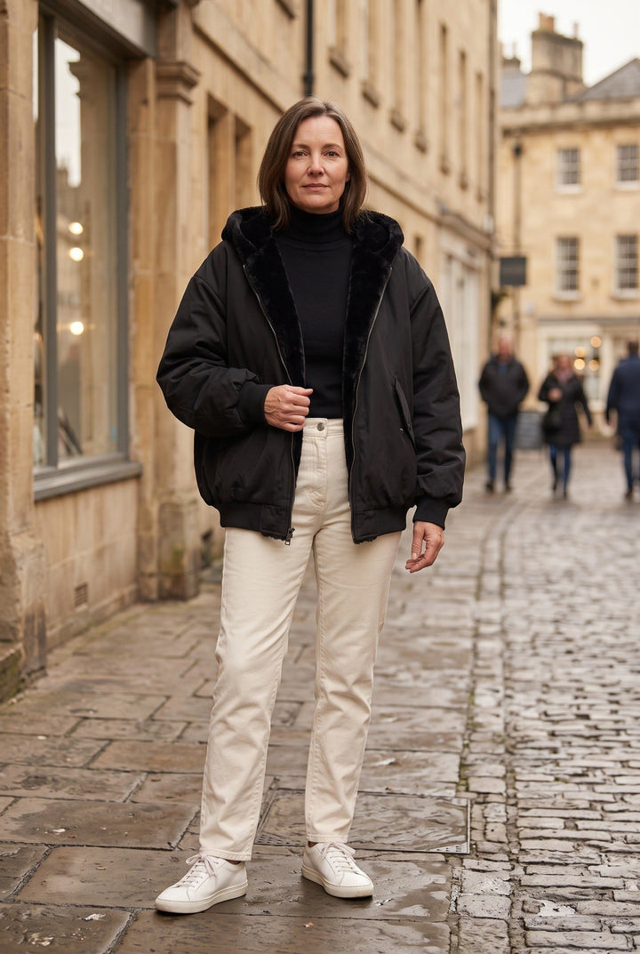 Blouson Court à Capuche Zippée Femme