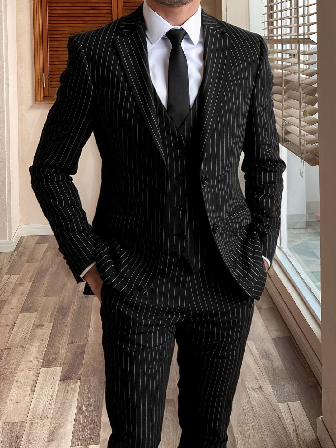 Costume Trois Pièces à Rayures Homme