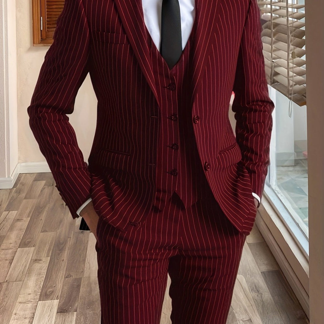 Costume Trois Pièces à Rayures Homme