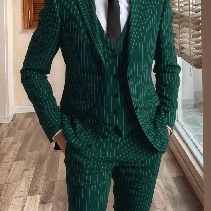Costume Trois Pièces à Rayures Homme