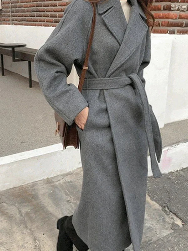 Manteau Long Ceinturé à Revers Femme