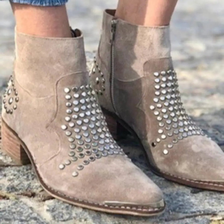 Bottines Cloutées à Talon Bloc Femme