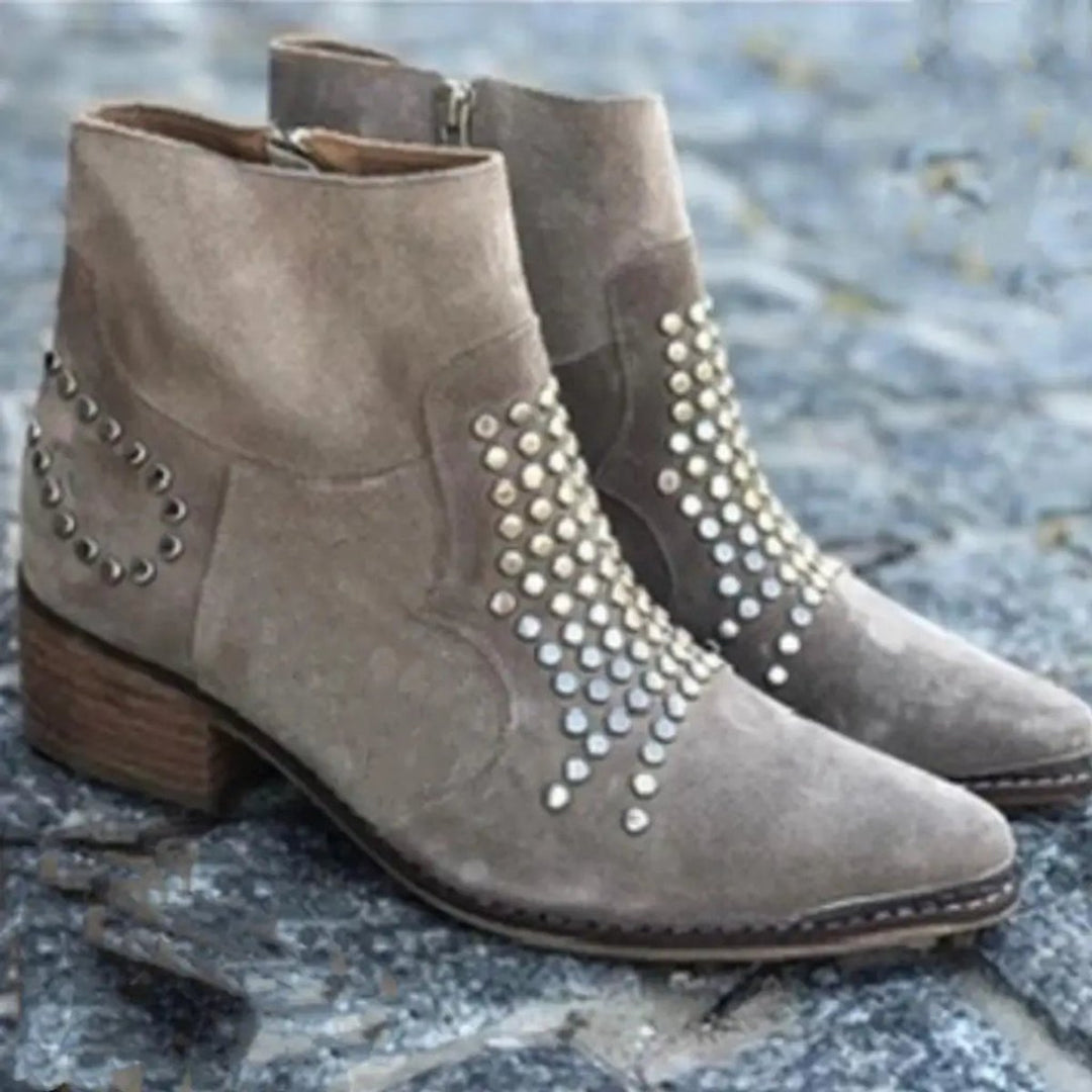 Bottines Cloutées à Talon Bloc Femme