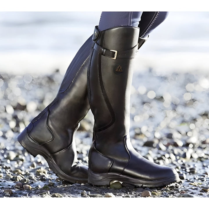 Bottes Hautes à Boucle et Semelle Crantée Femme
