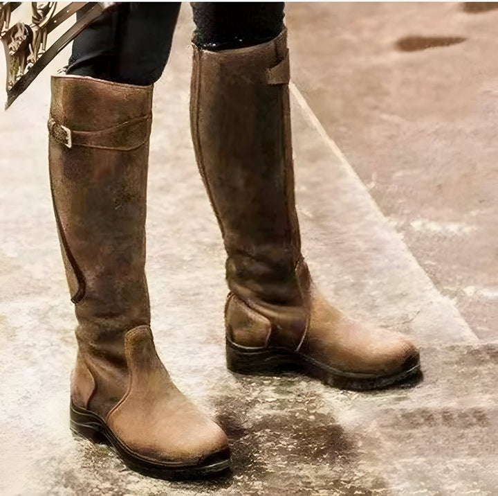Bottes Hautes à Boucle et Semelle Crantée Femme